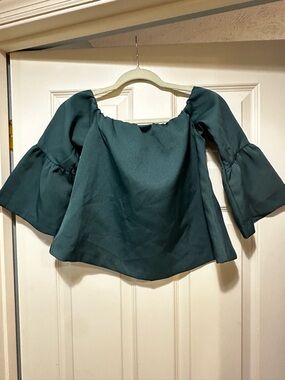 Paper Heart Dressy 3/4 Sleeve Cropped Top Medium